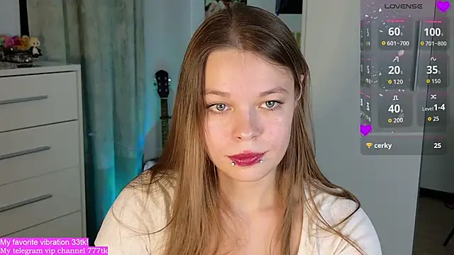 ValBae online show from September 2025 07:13:01 PM