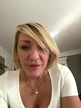 camdanz777 online show from September 2025 07:49:02 PM
