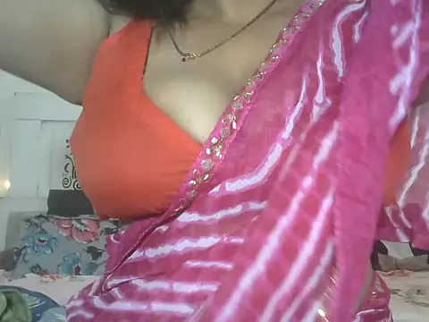 Snapshot of MONICA-LOVE chatting on October 2025 09:24:01 PM MONICA-LOVE online show from October 2025 09:24:01 PM