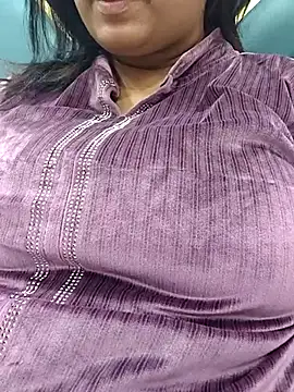 Snapshot of MONICA-LOVE chatting on November 2025 04:29:02 PM MONICA-LOVE online show from November 2025 04:29:02 PM