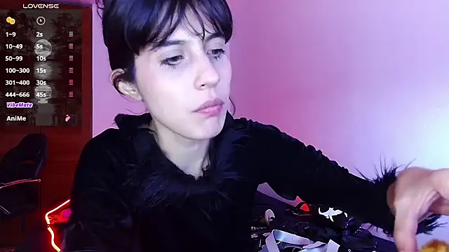 Snapshot of bellatrix25 chatting on February 2025 09:15:02 PM bellatrix25 online show from February 2025 09:15:02 PM