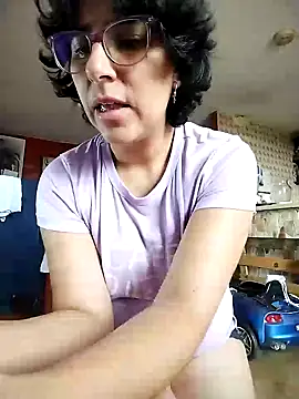Snapshot of Im_Alma_ chatting on January 2025 08:27:01 PM Im Alma online show from January 2025 08:27:01 PM
