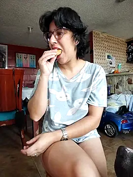 Snapshot of Im_Alma_ chatting on January 2025 01:35:01 PM Im Alma online show from January 2025 01:35:01 PM