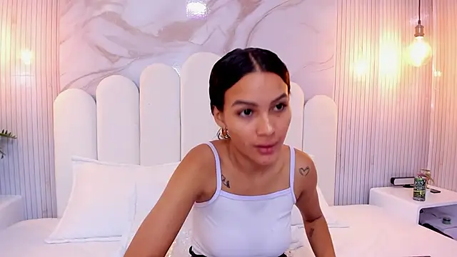 Carohorny4u online show from November 2025 12:47:01 PM