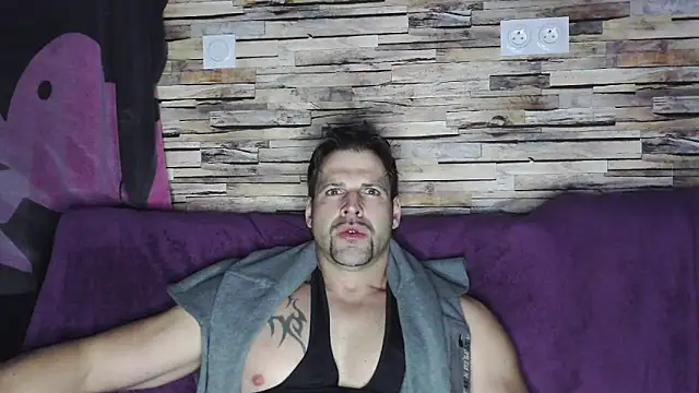Snapshot of XxBigboybandxX chatting on February 2025 07:27:02 PM XxBigboybandxX online show from February 2025 07:27:02 PM