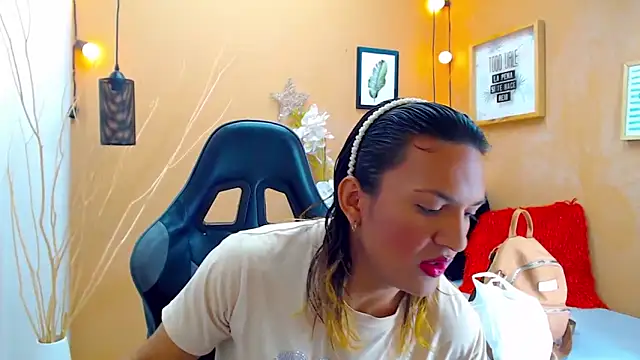 aslyhernandez 7 online show from September 2025 12:17:02 PM