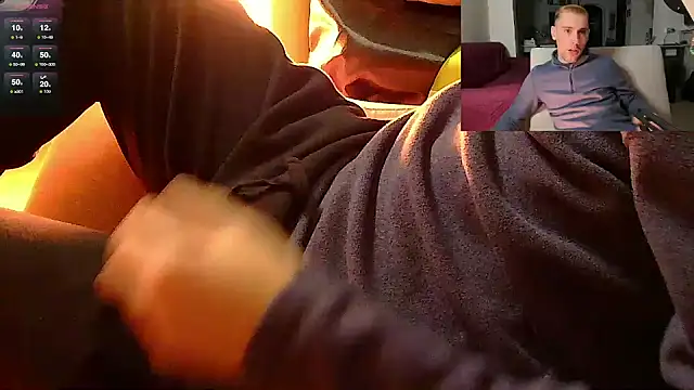 Snapshot of NofaceMan__ chatting on December 2024 09:58:02 PM NofaceMan online show from December 2024 09:58:02 PM