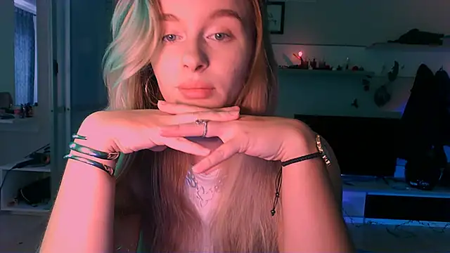 Snapshot of Eva_Jaya chatting on September 2025 10:04:02 AM Eva Jaya online show from September 2025 10:04:02 AM