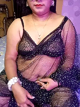 Snapshot of ella_mariya chatting on December 2024 04:55:02 PM ella mariya online show from December 2024 04:55:02 PM