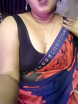 Snapshot of ella_mariya chatting on December 2024 10:19:02 AM ella mariya online show from December 2024 10:19:02 AM