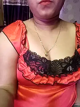 Snapshot of ella_mariya chatting on December 2024 04:50:01 PM ella mariya online show from December 2024 04:50:01 PM