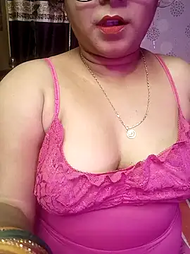 Snapshot of ella_mariya chatting on December 2024 04:43:01 PM ella mariya online show from December 2024 04:43:01 PM