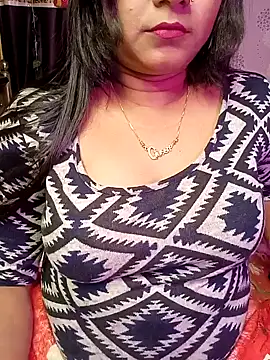 Snapshot of ella_mariya chatting on January 2025 07:04:01 PM ella mariya online show from January 2025 07:04:01 PM