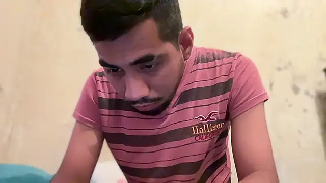 EnriquePersian197 online show from December 2024 01:33:02 PM