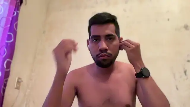 EnriquePersian197 online show from December 2024 08:48:01 PM