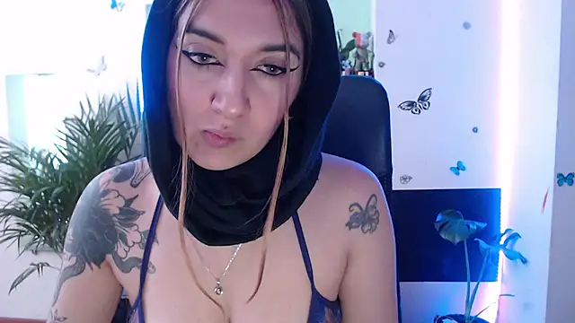 Lia-mitch online show from September 2025 06:19:02 PM