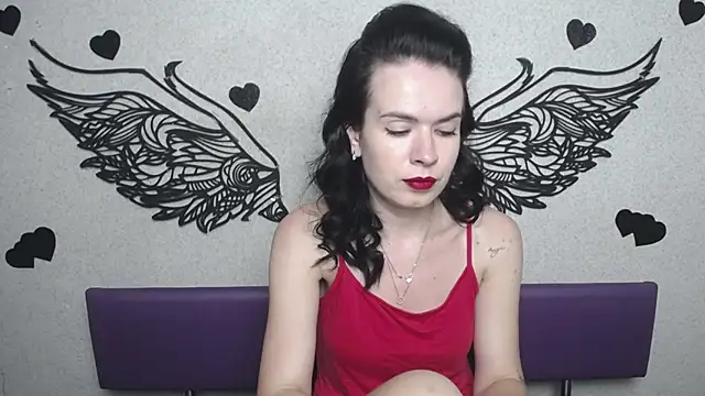 JasmineKouch online show from October 2025 05:10:02 PM