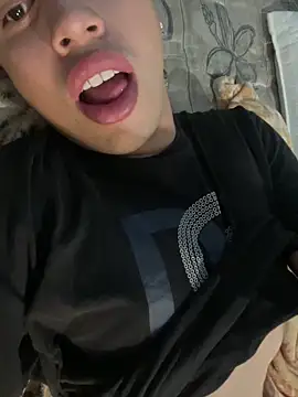 Gabriel 011ze online show from December 2025 11:23:01 PM