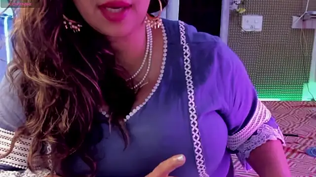 Gulabi Queen online show from February 2025 08:37:02 AM