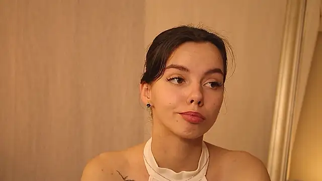 Snapshot of TrudyCarey chatting on December 2024 09:22:01 PM TrudyCarey online show from December 2024 09:22:01 PM