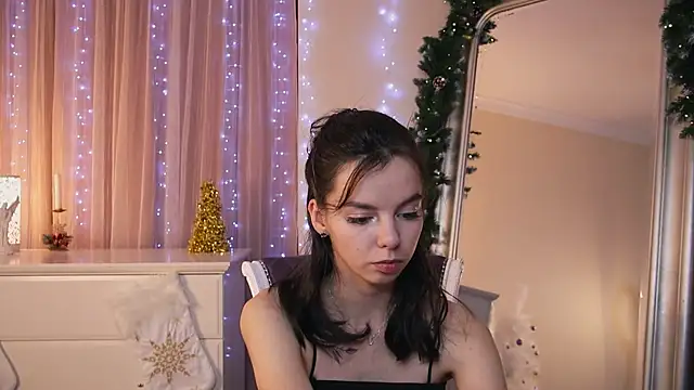 Snapshot of TrudyCarey chatting on December 2024 03:19:02 PM TrudyCarey online show from December 2024 03:19:02 PM