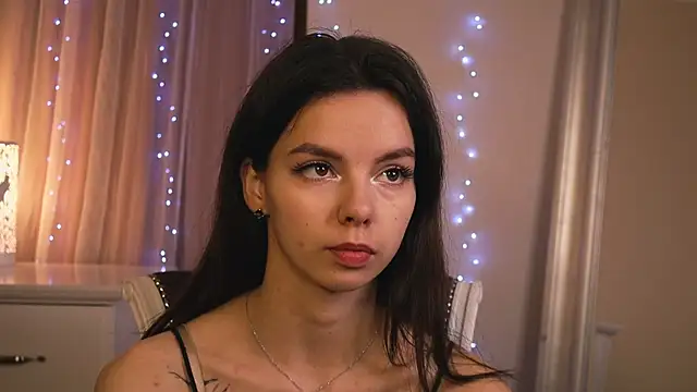 Snapshot of TrudyCarey chatting on January 2025 02:35:01 PM TrudyCarey online show from January 2025 02:35:01 PM