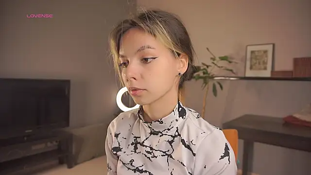Snapshot of TrudyCarey chatting on September 2025 03:01:01 PM TrudyCarey online show from September 2025 03:01:01 PM