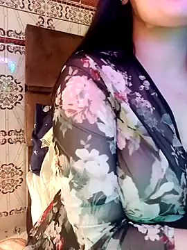 Snapshot of im_here- chatting on February 2025 05:31:01 PM im here- online show from February 2025 05:31:01 PM
