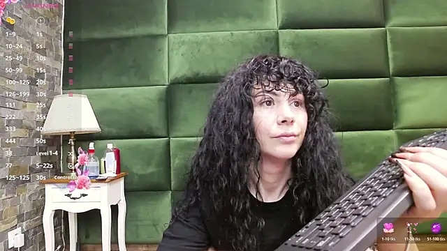 SelenSummer online show from November 2025 08:08:02 PM