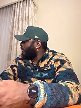 Snapshot of Stayinalive1992 chatting on December 2025 03:27:02 AM Stayinalive1992 online show from December 2025 03:27:02 AM