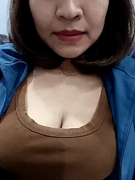 AssAsiancute online show from December 2024 01:33:01 PM