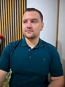 KarlosCarutox online show from December 2025 03:53:01 PM