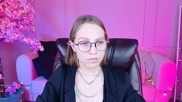 AphexQueen online show from December 2024 01:12:01 PM