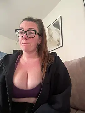 Miss Stassi online show from March 2025 04:45:01 PM