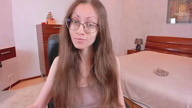 Pantyhose Mila online show from October 2025 07:22:01 PM