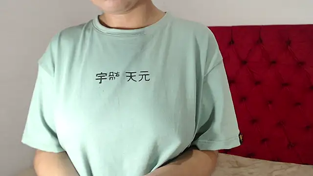 CarolineBrunx online show from December 2024 10:48:01 PM