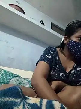 Snapshot of Priya_Strip chatting on January 2025 07:34:02 PM Priya Strip online show from January 2025 07:34:02 PM
