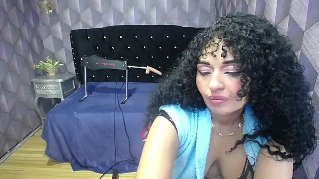 Sofiacowperx online show from January 2025 02:13:01 PM