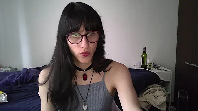 Snapshot of Alice_love29 chatting on February 2025 08:45:01 PM Alice love29 online show from February 2025 08:45:01 PM