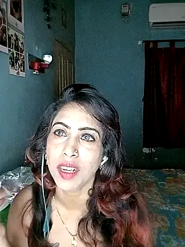 Snapshot of SWAG_9 chatting on February 2025 06:38:01 PM SWAG 9 online show from February 2025 06:38:01 PM