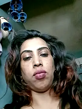 Snapshot of SWAG_9 chatting on February 2025 09:17:01 PM SWAG 9 online show from February 2025 09:17:01 PM