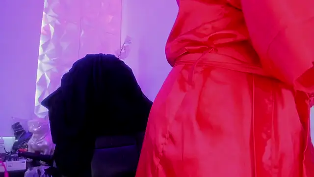 alessandra shayk6 online show from January 2025 04:33:01 PM