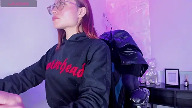 alessandra shayk6 online show from February 2025 11:49:01 AM