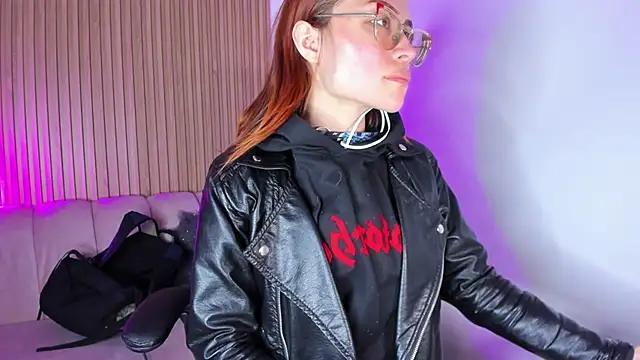 alessandra shayk6 online show from February 2025 11:53:01 AM