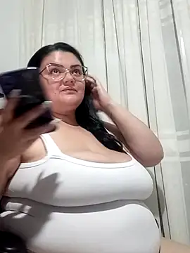 Madisonpalacio online show from January 2025 02:25:01 AM