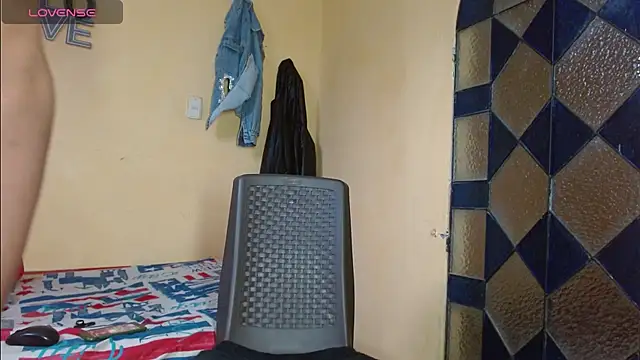 cristinamontiel online show from December 2024 02:38:02 PM