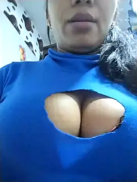 Snapshot of cindy_damm chatting on December 2024 12:57:02 AM cindy damm online show from December 2024 12:57:02 AM