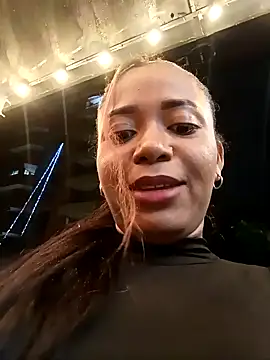 Snapshot of cindy_damm chatting on December 2024 03:37:01 AM cindy damm online show from December 2024 03:37:01 AM