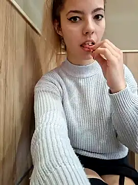 allinqueen online show from December 2024 11:41:01 AM