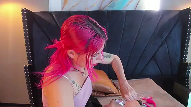 NIKI SANTANA online show from September 2025 03:52:01 AM